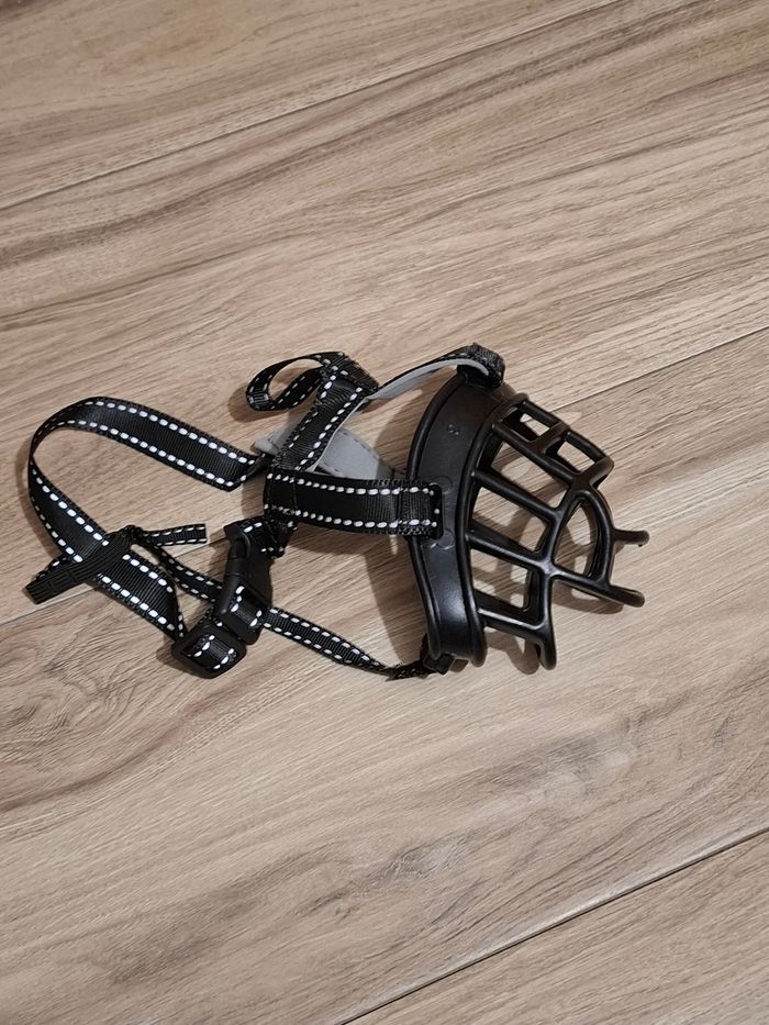 Muselière catégorie 3 souple silicone chien - photo numéro 2