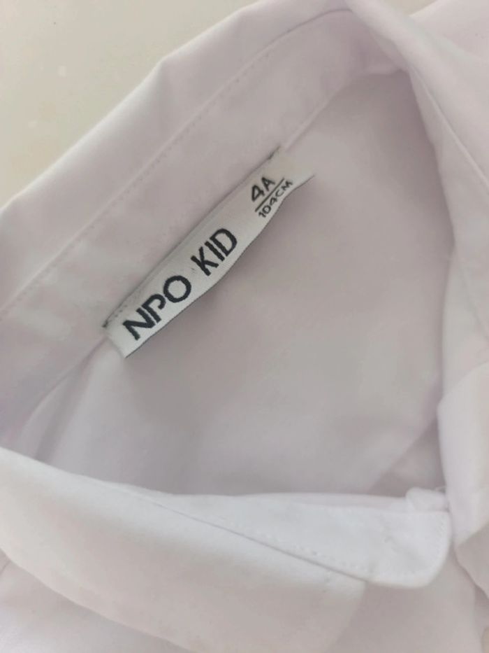Chemise blanche 4 ans neuve - photo numéro 4