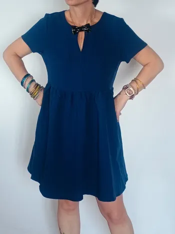 Robe bleu marine marque By Julie taille L