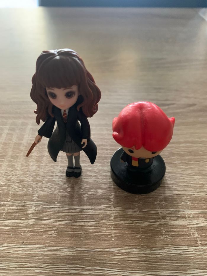 Figurines Hermione et Ron Weasley