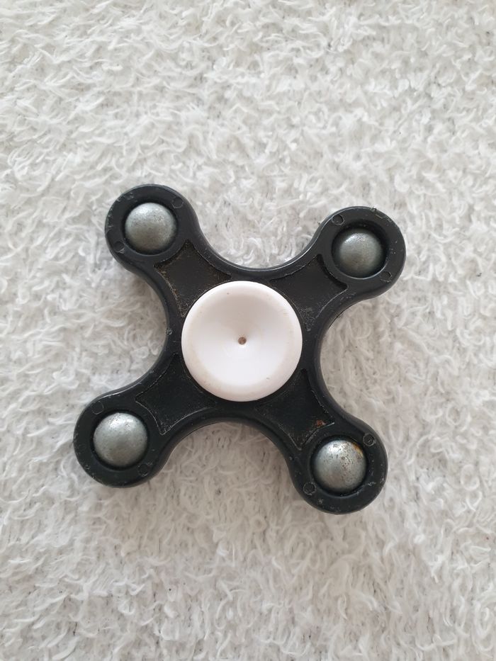 Hand spinner noir - photo numéro 2