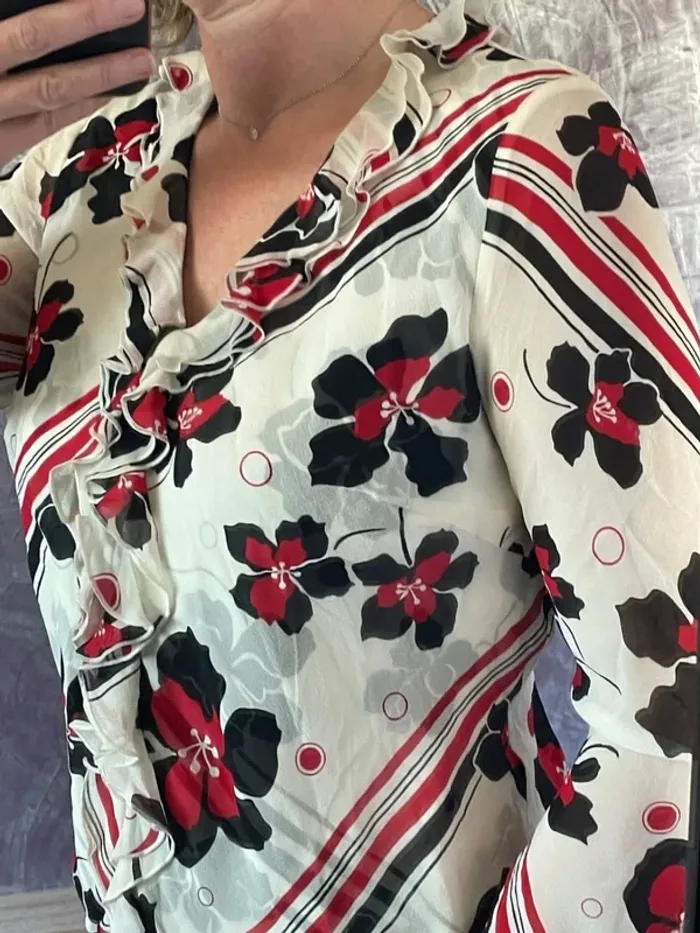 Superbe blouse à volants en soie - photo numéro 5