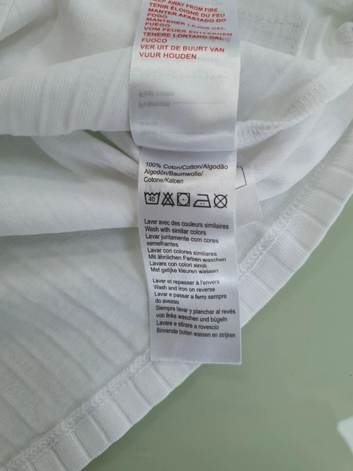 Lot de 3 maillots de corps cotelés 8 ans - photo numéro 3