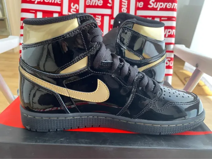 Jordan 1 retro high og black metallic gold - photo numéro 14