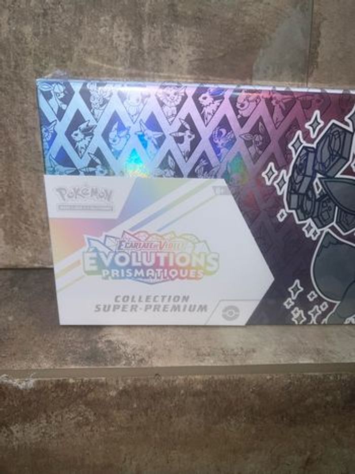 Coffret super premium collection evolutions prismatiques EV 8.5 - photo numéro 2