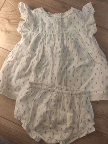 Lot 3 vêtements taille 3 mois