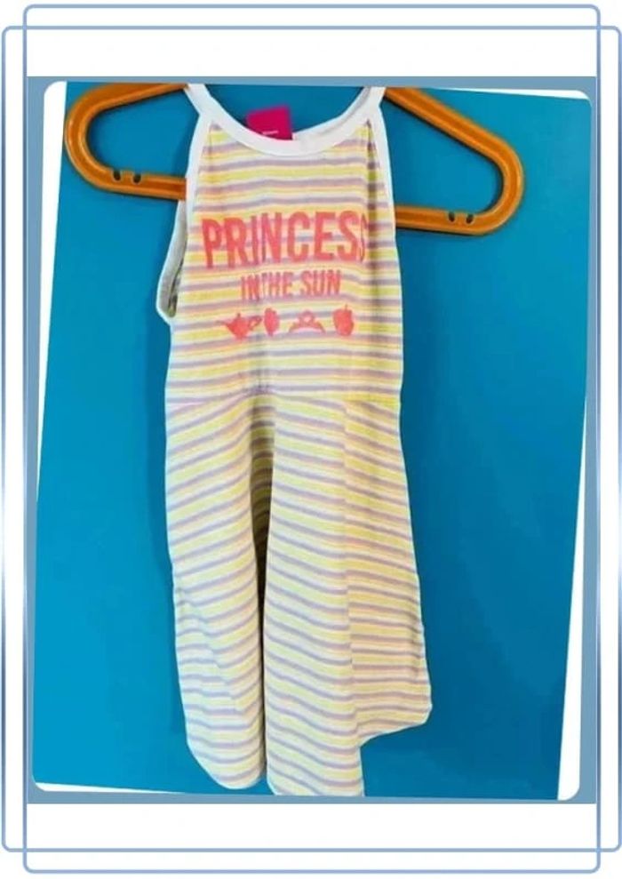 Adorable robe Disney pour fille de 5 ans - Remises sur les lots !