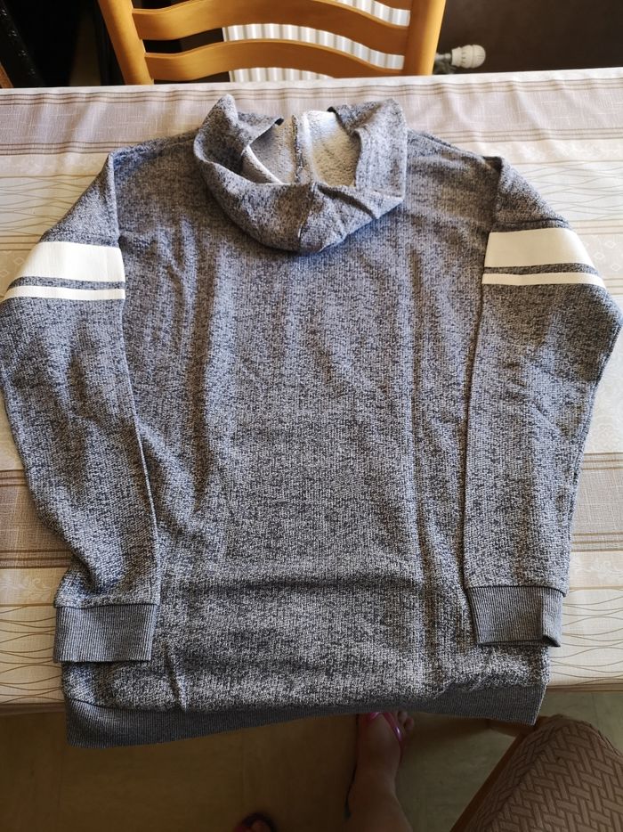 Sweat capuche - photo numéro 2