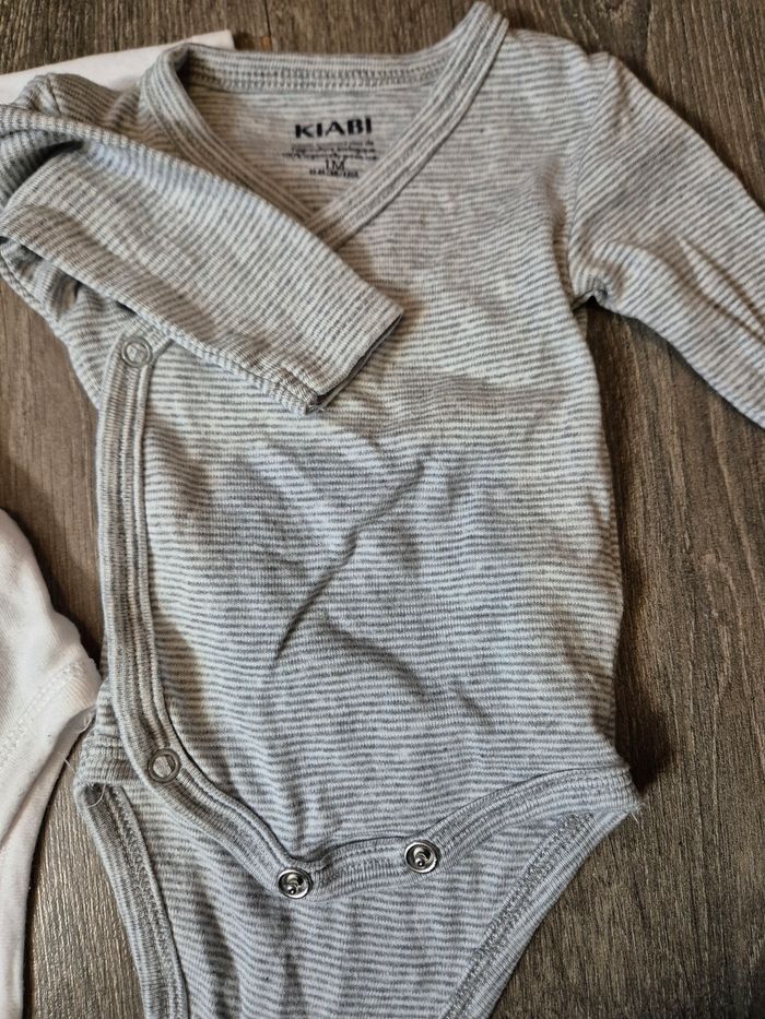 Lot de 8 bodys - photo numéro 9