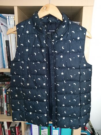 Blouson sans manches.