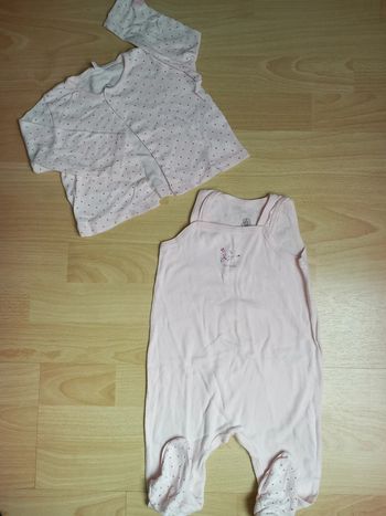 Pyjama 2 pièces Petit Bateau 12 mois Excellent état