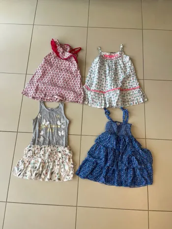 Lot robes filles