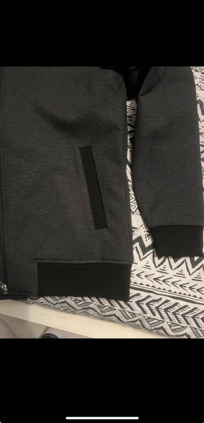 Veste devred neuve jamais porté bi-ton original taille S - photo numéro 3