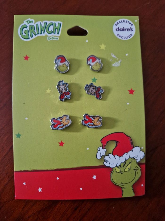 Boucle d oreilles grinch