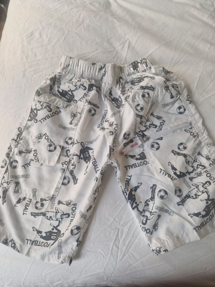 Short T.7ans