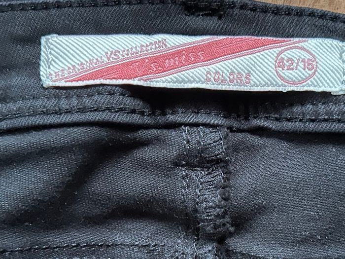 Jeans noir troué avec dentelle 42 VS Miss - photo numéro 4