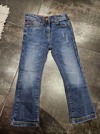 Jeans tape a l'œil 4 ans