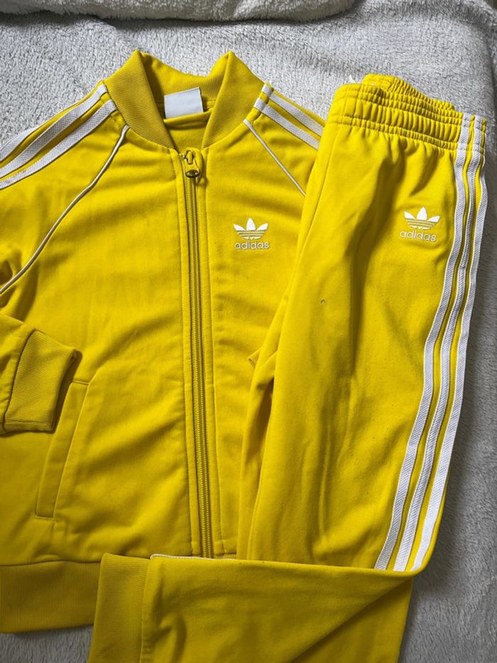 Ensemble Adidas jaune