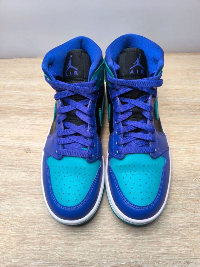 Baskets Jordan one mid black grappe pointure 38.5 comme neuves - photo numéro 4