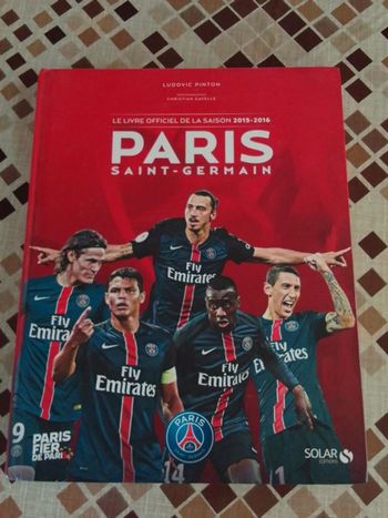 Livre officiel saison 2015/2016 PSG