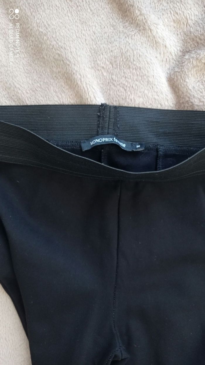 Legging noir Monoprix taille S en très bon état - photo numéro 3
