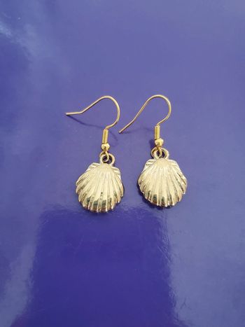 Boucles d'oreilles coquillage doré