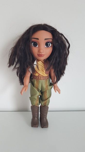 Poupée Raya disney