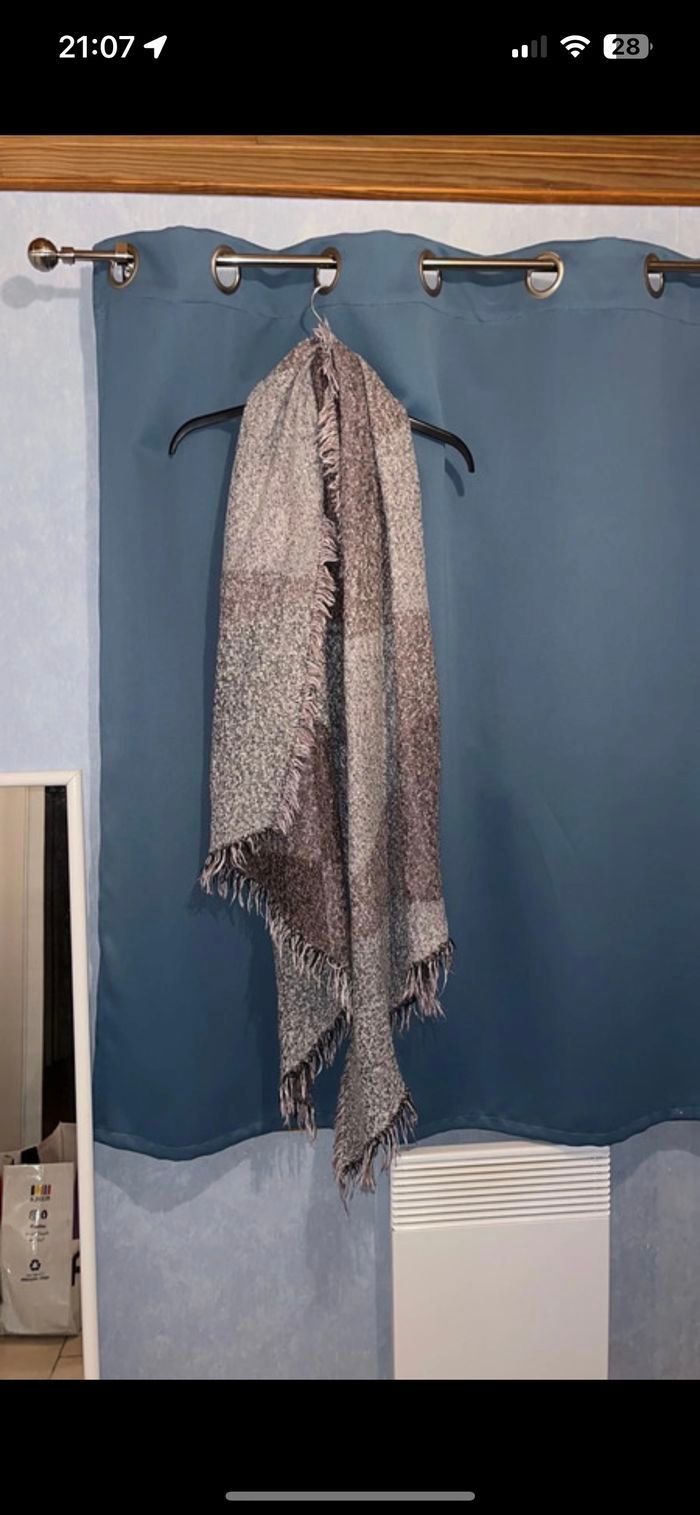 Écharpe violet gris