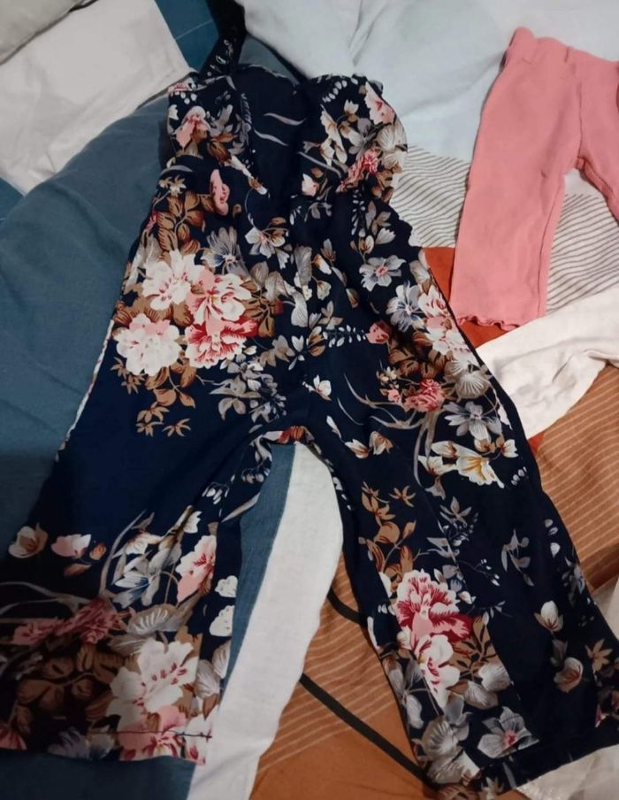 Lots VĂȘtements fille 18mois đž - photo numĂ©ro 13