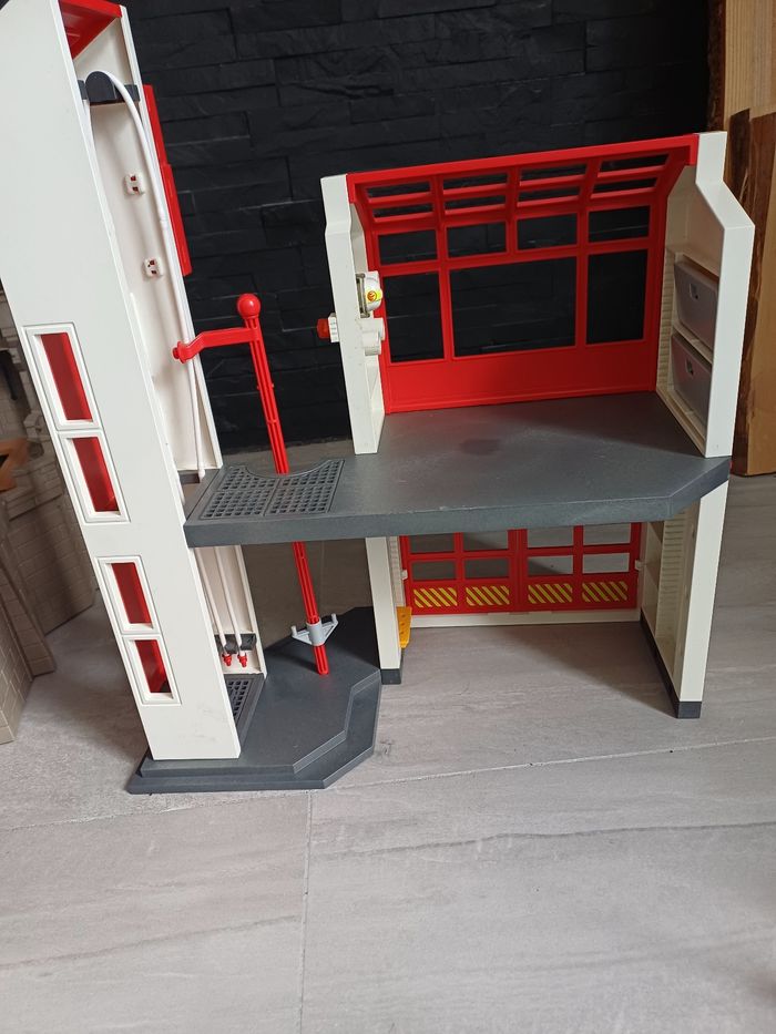 Caserne pompier playmobil - photo numéro 2