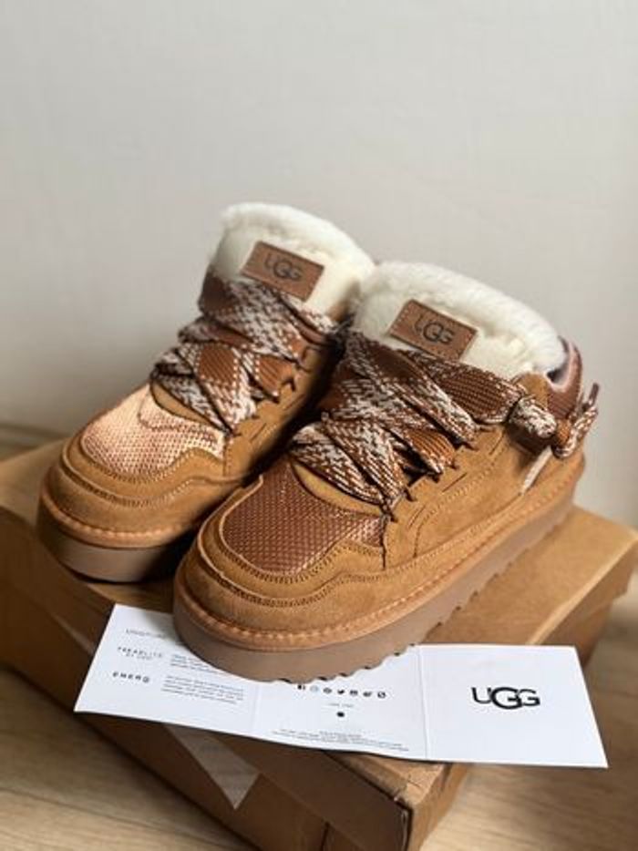 Ugg Lowmel marrons - Taille 39