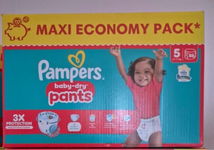 1 carton de couches Pampers pants taille 5