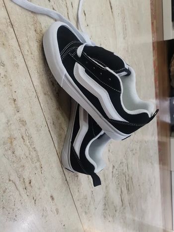 Chaussures baskets Vans unisexes 37