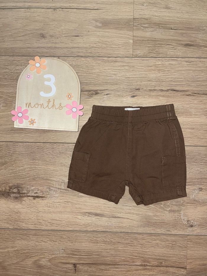 Short 3 mois