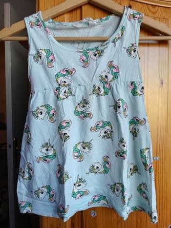 Robe fille 5 /6ans couleur vert H&M