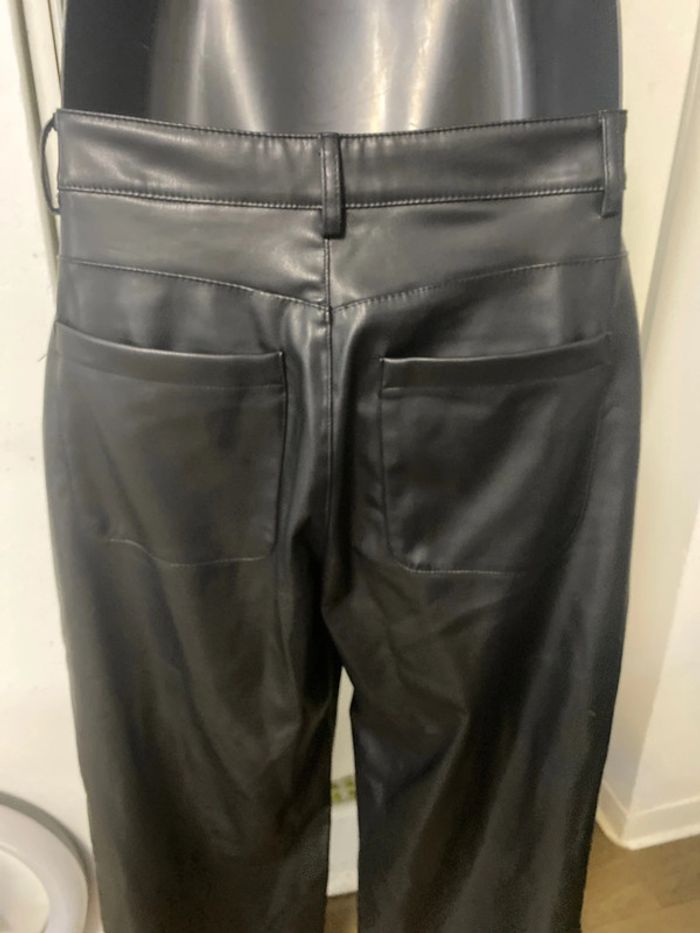 Pantalon habillé . similicuir. Zara, femme, taille S. - photo numéro 9