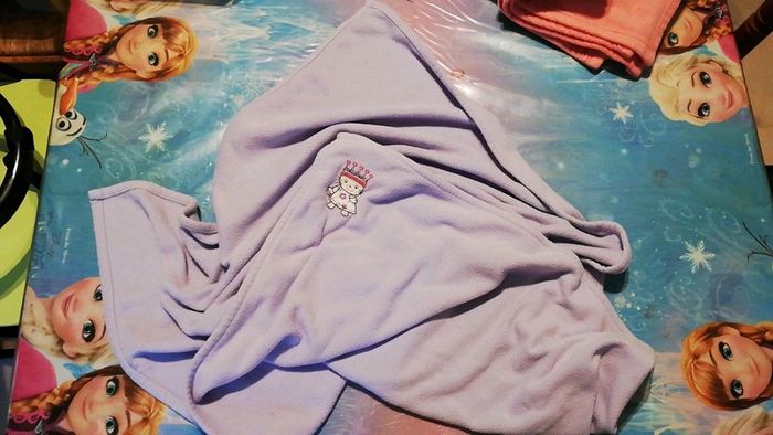 Plaid bébé fille mauve, Carré Blanc