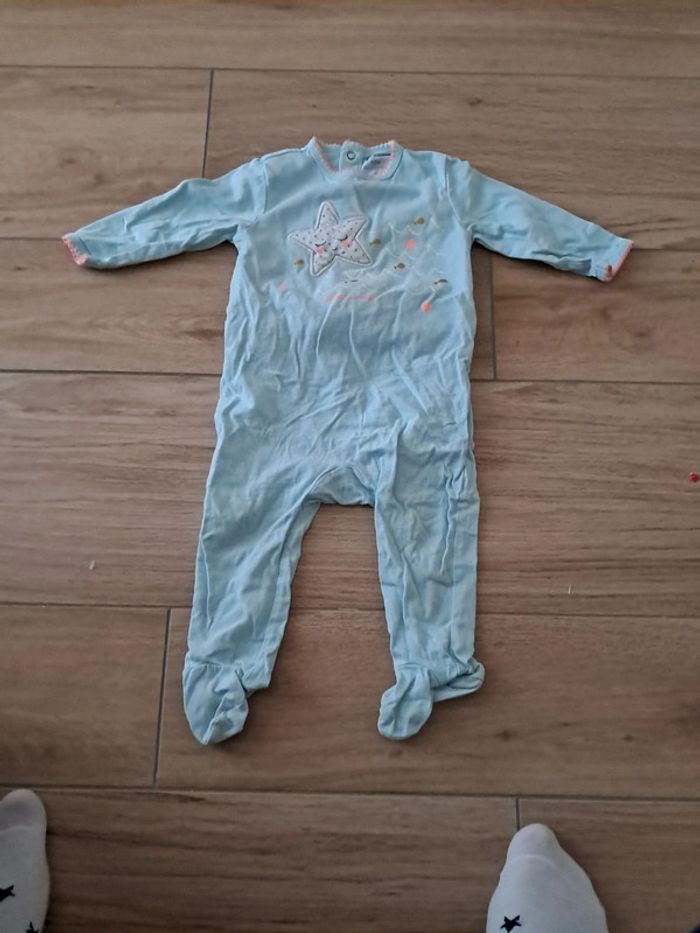 Pyjama fin une pièce kiabi 12 mois
