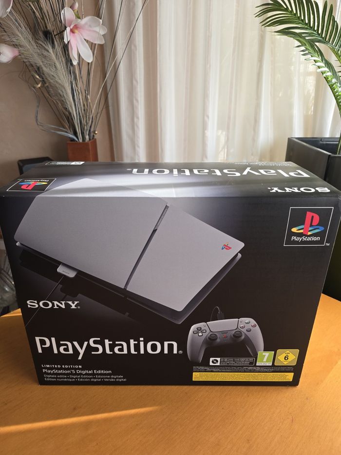 Sony PlayStation 5 30th Anniversary Limited Edition Ps5 Digital da Collezione