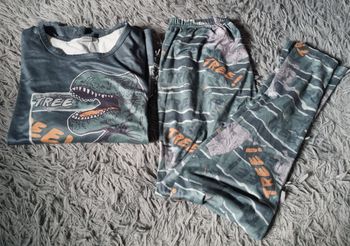 Ensemble pyjama vert foncé T-Rex 10ans