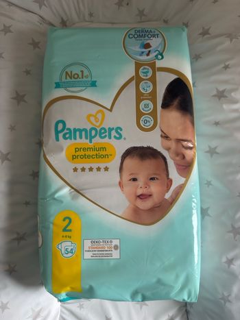 Couches Pampers taille 2