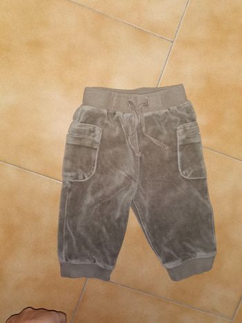 Pantalon velours kaki 6mois