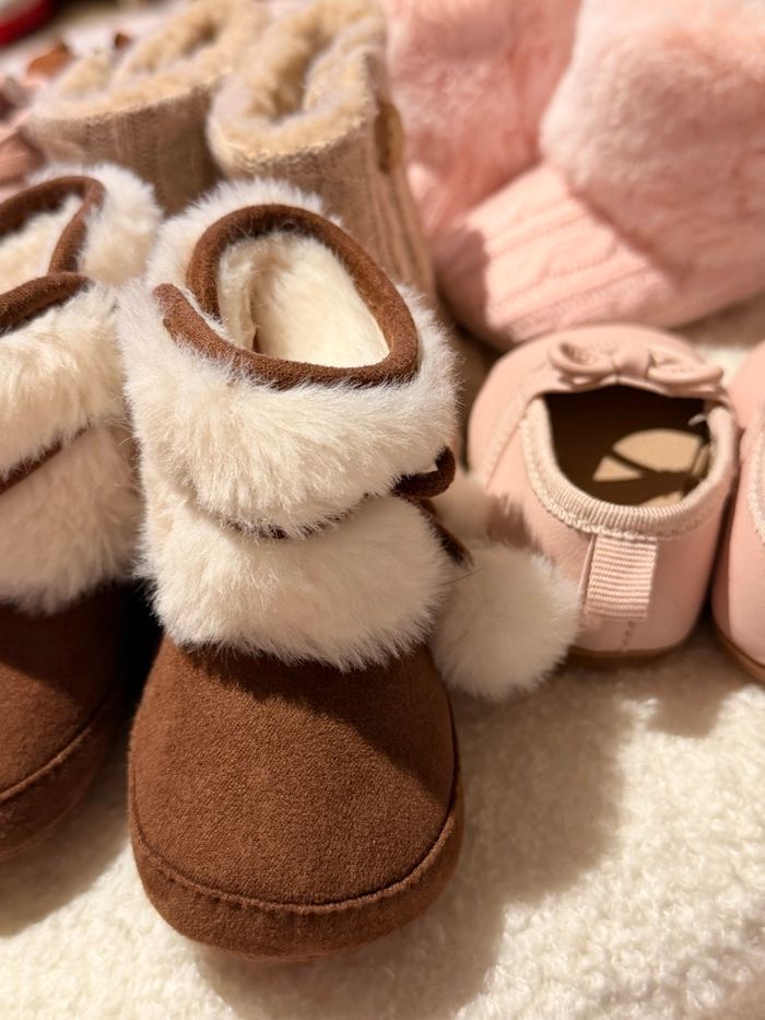 Lot de 8 paires de chaussures bébé fille - photo numéro 3
