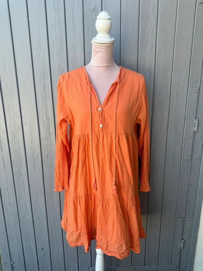 Robe d’été légère doublée orange décolletée