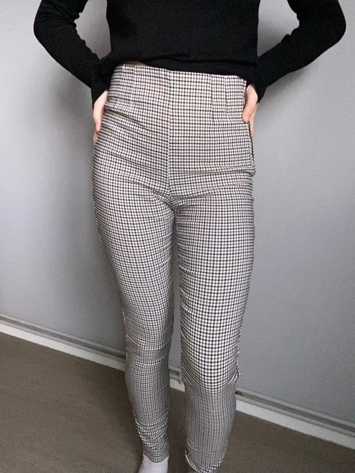 Pantalon à carreaux marron Zara taille s