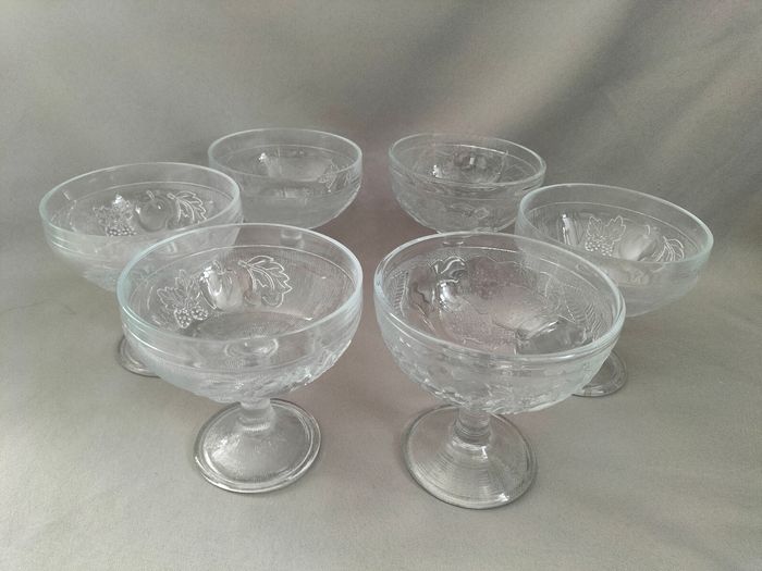 🤍 Lot de 6 coupes à dessert à pied pour salade de fruit ou glace - Très bon état 🤍
