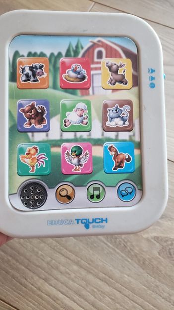 Tablette pour découvrir les animaux