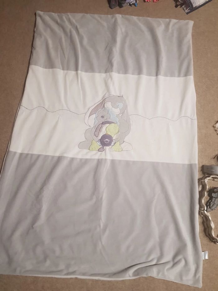 Couverture grand modèle 100x140cm noukies arthur et merlin neuve