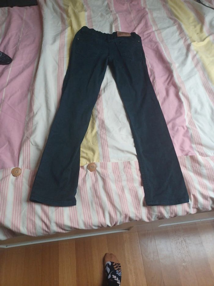 Jean noir 8 ans - photo numéro 5