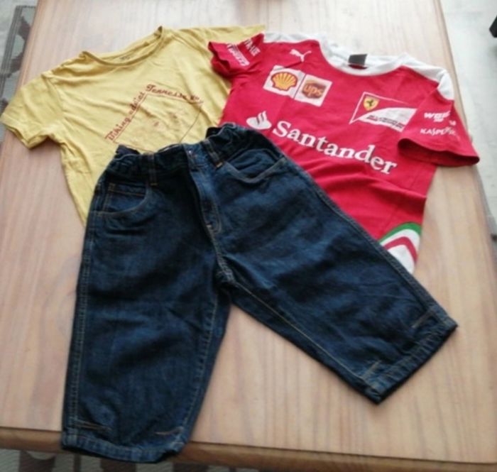 1 baggy +2 Tee-shirts 10 ans